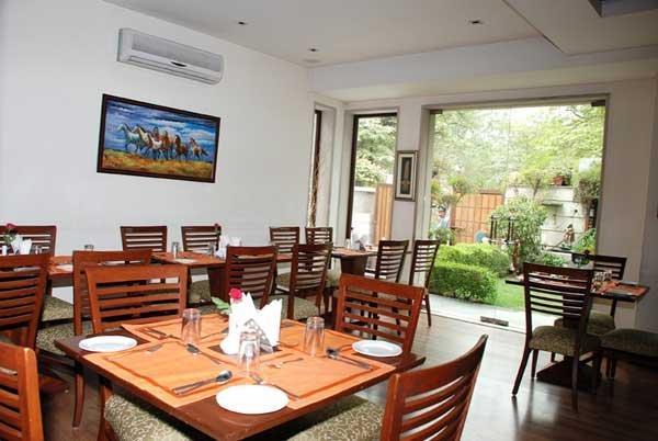 Dolphinn Delhi  Exterior foto